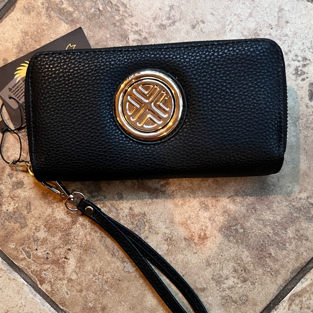 Calista Clutch Wristlet Wallet